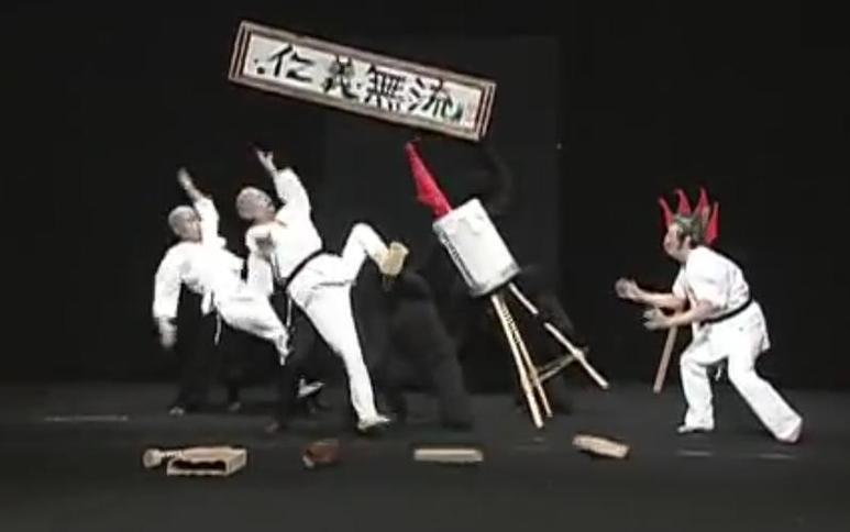 探秘日本神仙变身术：《超级变变变》肚子变苹果